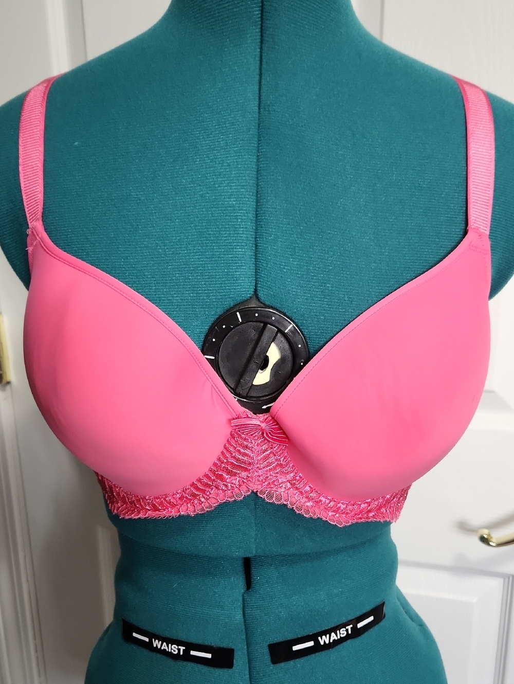 Women’s Pink Lace-Trim T-Shirt Bra 34dd